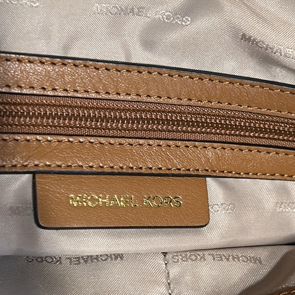 Michael Kors handbag. Vanilla color with tan straps and gold hardware. - Picture 13 of 16